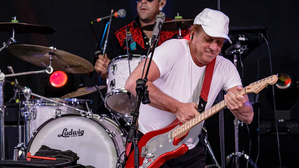 Adrian Belew